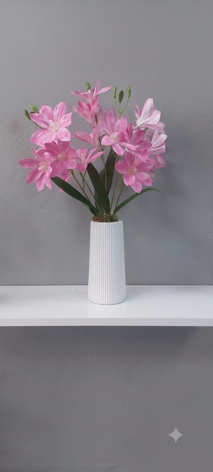 vazoda-yapay-mini-lilyum-cicegi